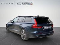 Gebraucht Volvo V60 Plus 398 PS (292 kW) 2022 Denim blue / metallic Kombi