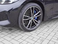 Gebraucht BMW 330 M Sport 286 PS (210 kW) 2023 Saphirschwarz Kombi