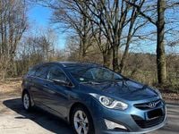Gebraucht Hyundai i40 136 PS (100 kW) 2012 Blau Kombi