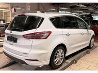 Gebraucht Ford S-MAX Titanium 190 PS (139 kW) 2022 Weiß Van / Kleinbus