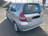 Gebraucht Honda Jazz 78 PS (57 kW) 2004 Silber Kleinwagen
