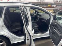 Gebraucht Ford Kuga ST-Line 150 PS (110 kW) 2019 Frostweiß SUV