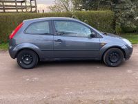 gebraucht Ford Fiesta 1.3