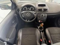 Gebraucht Renault Clio II 75 PS (55 kW) 2009 Schwarz Kleinwagen