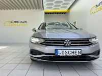 Gebraucht VW Passat 150 PS (110 kW) 2023 Silber Kombi