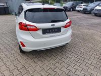 Gebraucht Ford Fiesta Vignale 140 PS (102 kW) 2020 Metropolisweiß metallic Kleinwagen