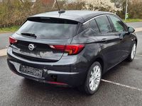 Gebraucht Opel Astra Dynamic 125 PS (91 kW) 2015 Schwarz Limousine