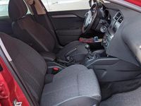 Gebraucht Citroën C4 SELECTION 134 PS (98 kW) 2016 Rot Limousine