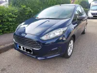 Gebraucht Ford Fiesta Ambiente 60 PS (44 kW) 2014 Blau Kleinwagen