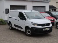 Gebraucht Peugeot Partner Premium 131 PS (96 kW) 2023 Weiß Van / Kleinbus