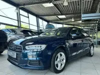 Gebraucht Audi A3 Sport 116 PS (85 kW) 2020 Blau Limousine