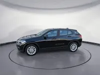 Używany BMW X2 Advantage 150 KM (110 kW) 2023 Czarny SUV