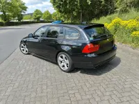 Gebraucht BMW 320 184 PS (135 kW) 2011 Schwarz Kombi