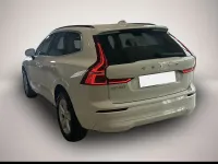 Gebraucht Volvo XC60 Momentum 197 PS (144 kW) 2022 Weiß SUV