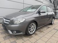 Gebraucht Mercedes B200 156 PS (114 kW) 2013 Grau Van / Kleinbus