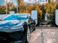 Gebraucht Tesla Model 3 Standard Range Plus 239 kW (325 PS) 2019 Schwarz Limousine