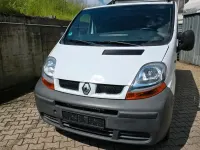 Gebraucht Renault Trafic 81 PS (59 kW) 2002 Weiß Van / Kleinbus
