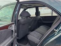 Gebraucht Mercedes E230 Elegance 150 PS (110 kW) 1997 Grün Limousine