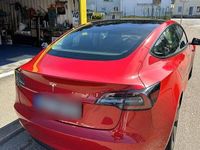 Gebraucht Tesla Model 3 239 kW (325 PS) 2021 Rot Limousine