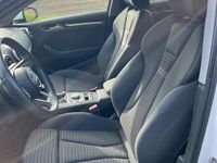 Gebraucht Audi A3 Sport 150 PS (110 kW) 2018 Weiß Kombi