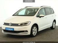 Gebraucht VW Touran Comfortline 122 PS (89 kW) 2022 Pure white Van / Kleinbus