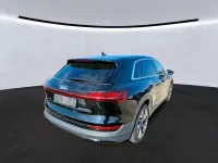 Gebraucht Audi e-tron 230 kW (313 PS) 2022 Schwarz SUV