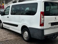 Gebraucht Peugeot TePee 128 PS (94 kW) 2012 Weiß Van / Kleinbus