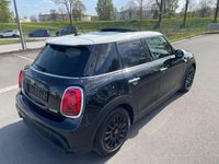 Gebraucht Mini Cooper Classic 136 PS (100 kW) 2021 Schwarz Kleinwagen
