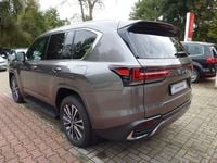 Gebraucht Lexus LX500 309 PS (227 kW) 2023 Grau SUV