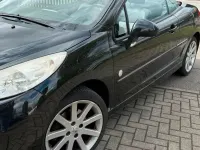 Gebraucht Peugeot 207 CC 120 PS (88 kW) 2011 Schwarz Cabrio