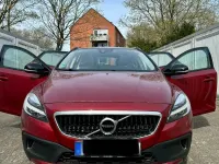 Gebraucht Volvo V40 CC 120 PS (88 kW) 2017 Rot Kombi