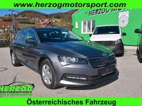 Gebraucht Skoda Superb 150 PS (110 kW) 2021 Grau Kombi