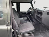 Gebraucht Land Rover Defender 122 PS (89 kW) 2008 Gruen Van / Kleinbus