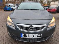 Gebraucht Opel Astra Design Edition 125 PS (91 kW) 2011 Grau Kombi
