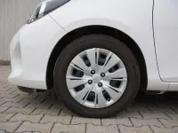 Gebraucht Toyota Yaris 69 PS (50 kW) 2015 Super white 2 Kleinwagen