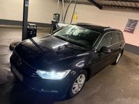 Gebraucht VW Passat Highline 150 PS (110 kW) 2018 Schwarz Kombi
