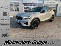Neu Volvo XC40 Plus 163 PS (119 kW) 2026 Grau SUV