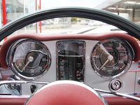 Gebraucht Mercedes 230 150 PS (110 kW) 1966 Silber Cabrio