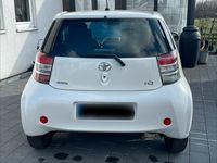 Gebraucht Toyota iQ 68 PS (50 kW) 2013 Andere farben Kleinwagen
