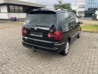 Gebraucht VW Sharan 140 PS (102 kW) 2009 Deep black pearl Van / Kleinbus