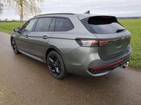 Neu VW Passat R-line 220 PS (161 kW) 2025 Diabasgrau metallic Kombi