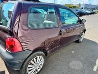 Second-hand Renault Twingo 58 CP (42 kW) 2003 Maro Hatchback