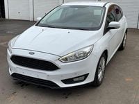 Gebraucht Ford Focus 101 PS (74 kW) 2018 Weiß Limousine