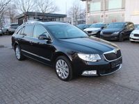 Gebraucht Skoda Superb Elegance 170 PS (125 kW) 2012 Schwarz Kombi