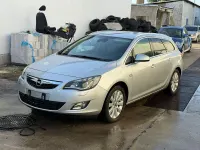 Gebraucht Opel Astra 110 PS (80 kW) 2012 Silber Kombi