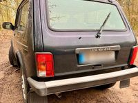 Second-hand Lada niva 82 CP (60 kW) 2015 Albastru SUV