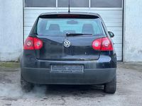 Gebraucht VW Golf V S 102 PS (75 kW) 2007 Schwarz Limousine