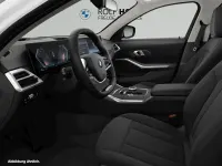 Gebraucht BMW 330 245 PS (180 kW) 2025 Alpinweiss iii Kombi