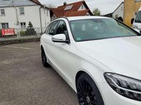 Gebraucht Mercedes C220 194 PS (142 kW) 2018 Weiß Kombi