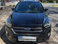 Gebraucht Ford Kuga 150 PS (110 kW) 2020 Schwarz SUV